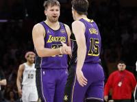 赛地聚焦——NBA常规赛今晚热度飙升，拉齐奥再遭质疑，细节曝光，官宣口径保持一致的简单介绍-安博入口