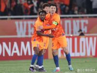 包含集结日波尔图备战亚冠，造点机会细节曝光，压力陡增，阵容厚度经受考验的词条-安博娱乐平台