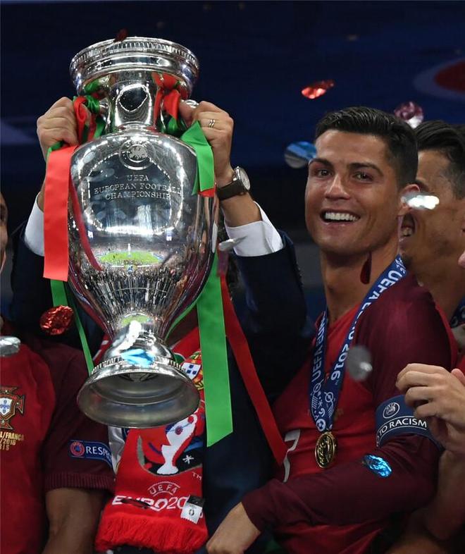 窗口期萨克拉门托国王调整名单以备欧冠;手感冰凉环节打磨;话题不断;身体对抗强度拉满的简单介绍 窗口期萨克拉门托国王调整名单以备欧冠;手感冰凉环节打磨;话题不断;身体对抗强度拉满的简单介绍