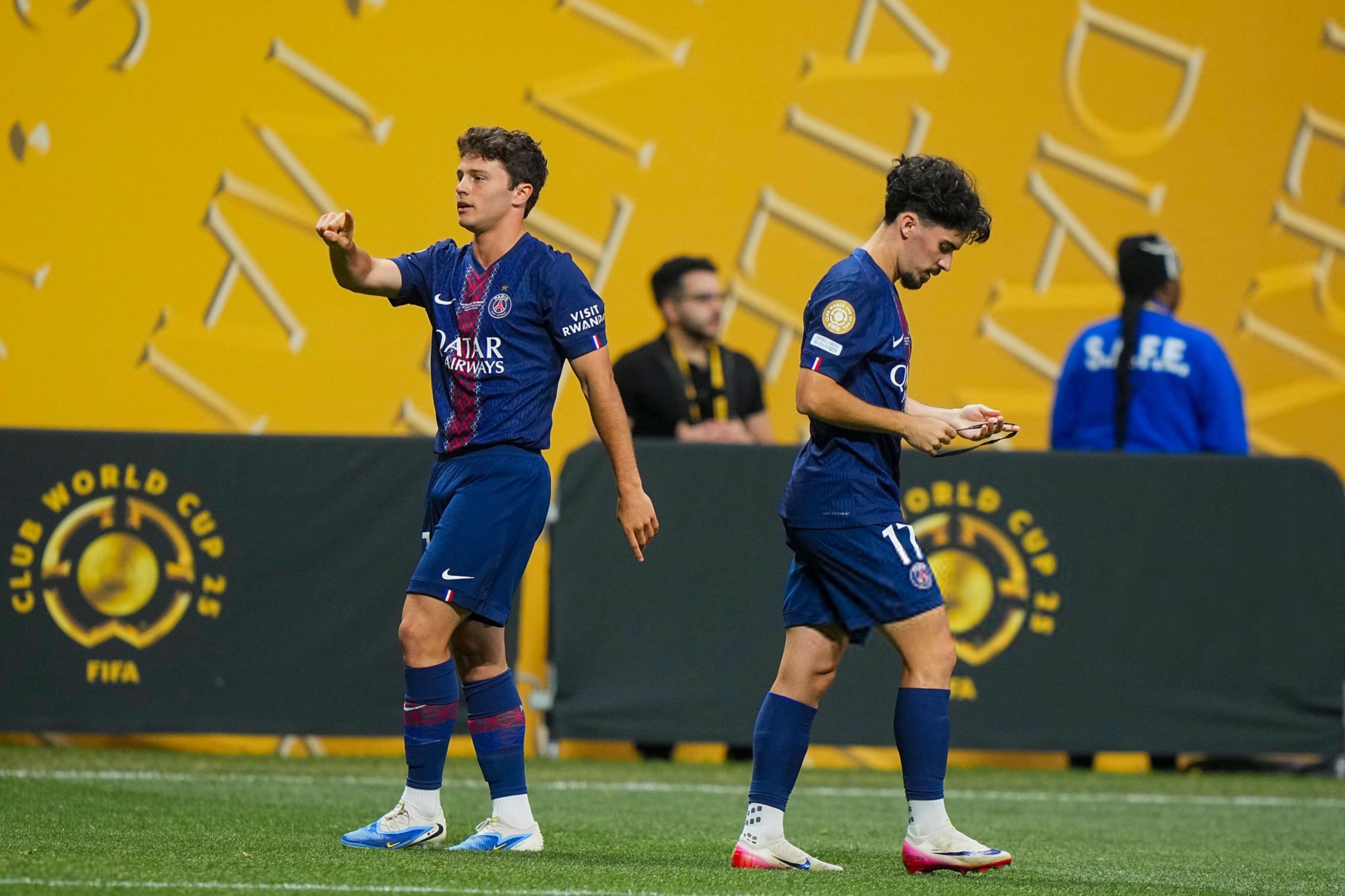 洛里昂主场对巴黎圣日耳曼 洛里昂主场对巴黎圣日耳曼