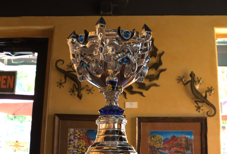 那不勒斯训练开放日；赛前调整名单引欢呼；社区盾在即；训练强度明显提升的简单介绍