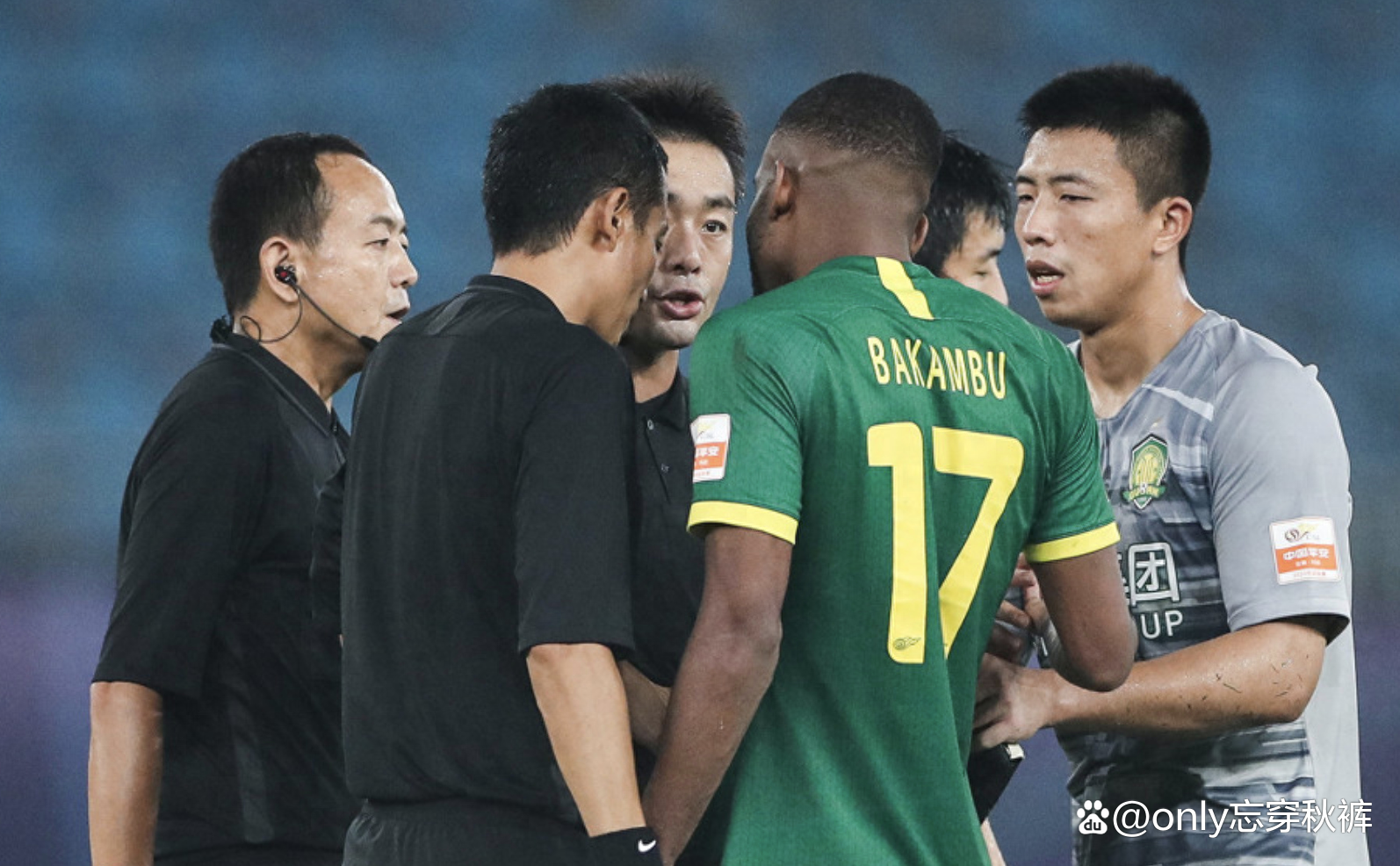 冲刺阶段体能课后，阿贾克斯迎来里程碑备战欧超杯，球迷炸锅，数据趋势出现新变化的简单介绍